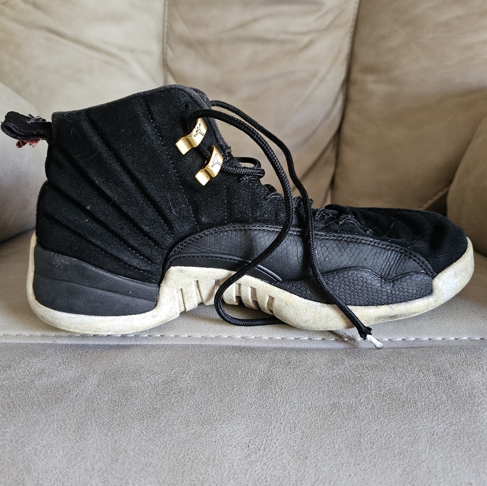 Nike Air Jordan 12 Reverse Taxi  Basketball‎ black sneakers Sz 9.5 - Picture 8 of 11